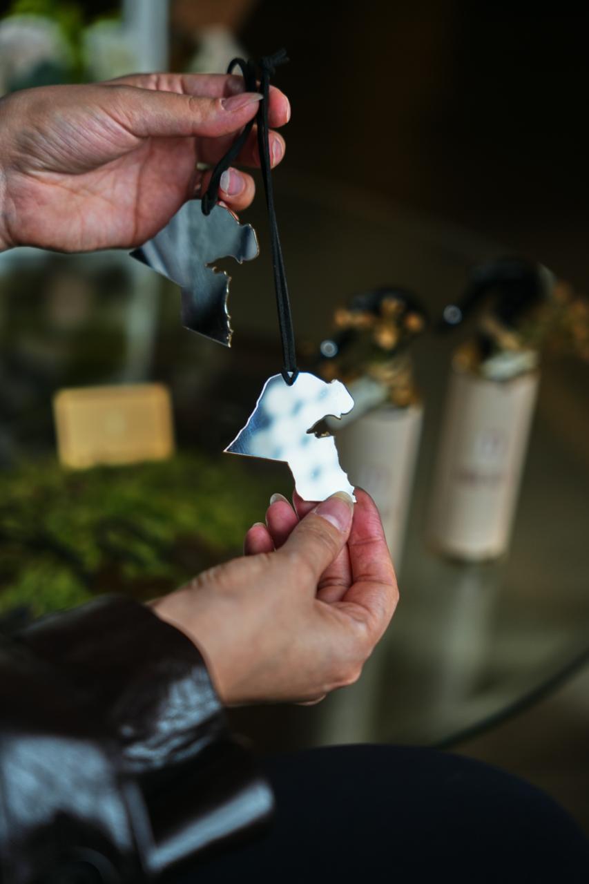 Hanging Kuwait-Design